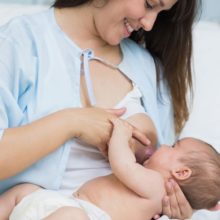 Врачи, которых рекомендовано посетить маме после родов