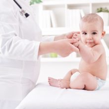 Врачебные осмотры детей с лабораторными обследованиями
